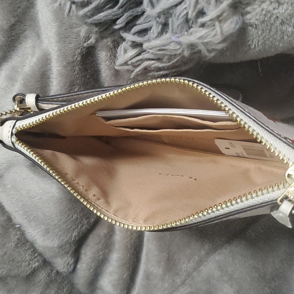 Coach White Wristlet with Floral Pattern - Picture 6 of 9